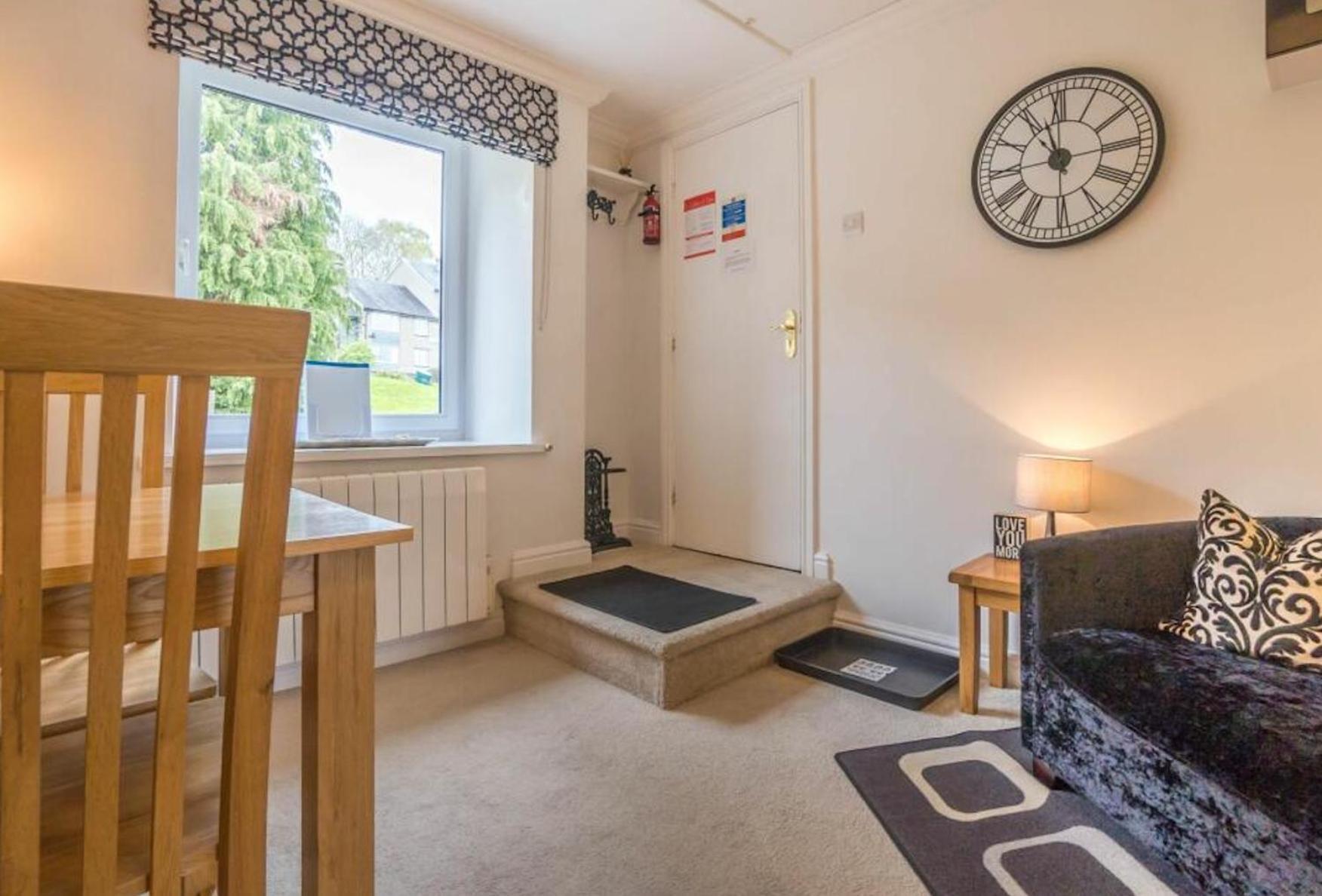 The Retreat, Steps From Amenities Appartement Windermere Buitenkant foto