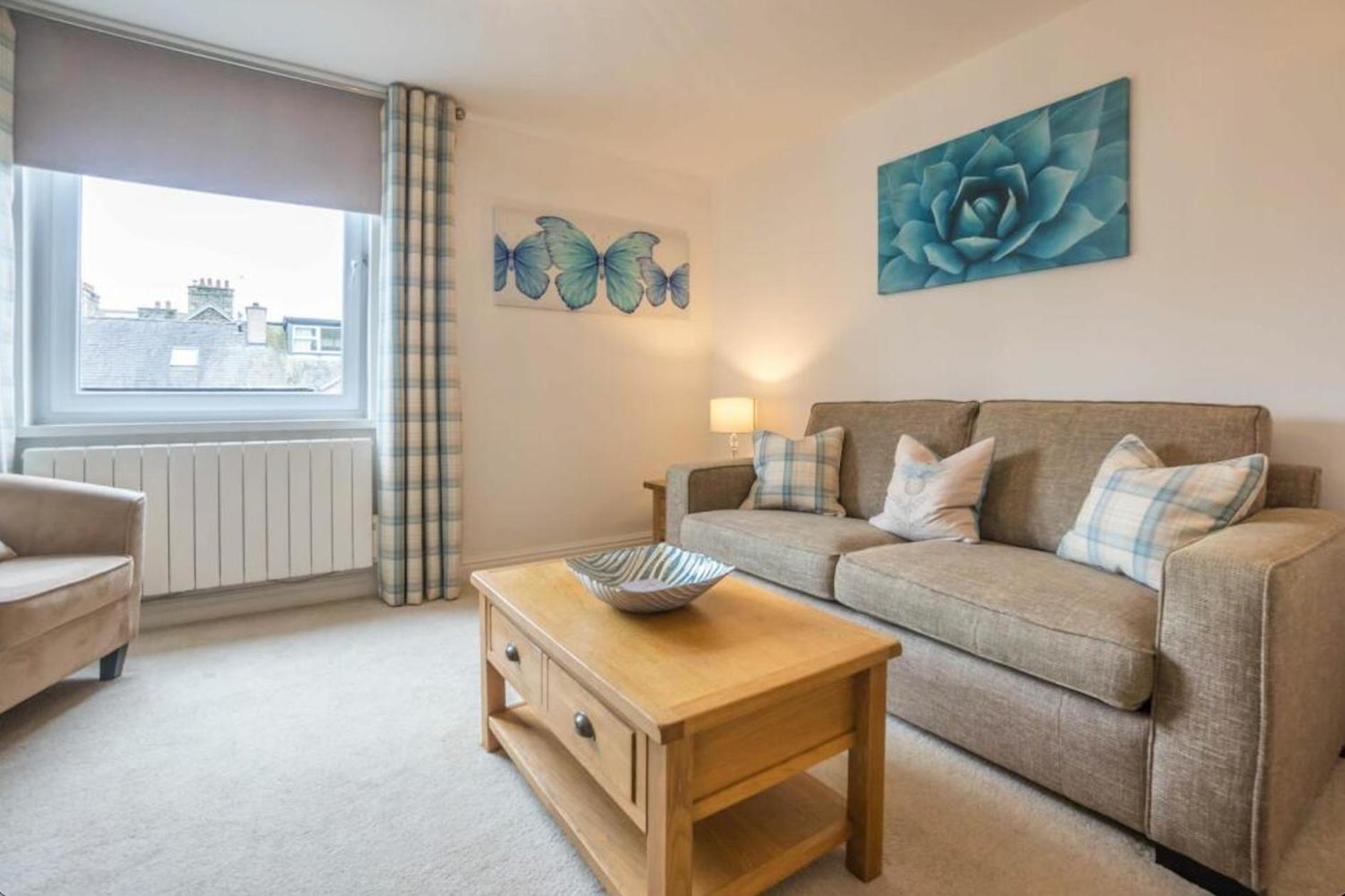 The Retreat, Steps From Amenities Appartement Windermere Buitenkant foto